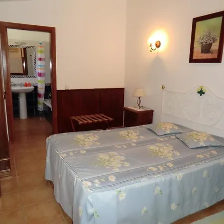 Monte Dos Avos 乡村民宿 Querenca